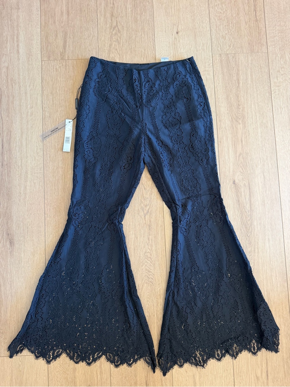 Elie Tahari Jessie Flare Lace Pants